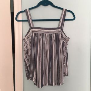 Universal thread goods co